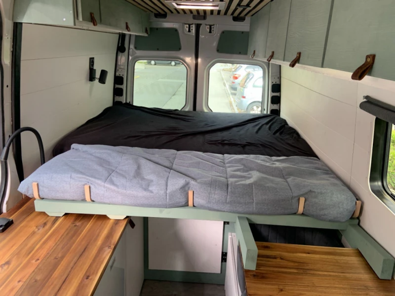Mercedes Sprinter Campingbus - Sargans, Schweiz