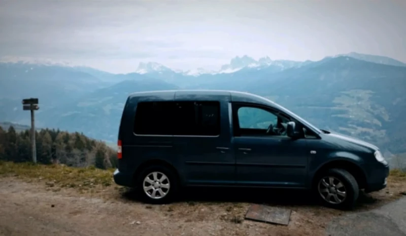 VW Caddy Life Ecofuel Van - Genève, Suisse