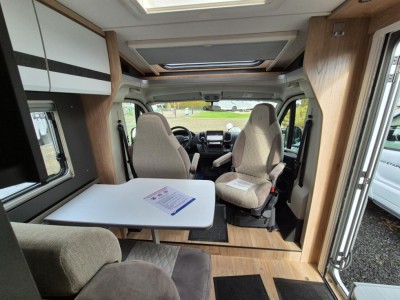 Rent Dethleffs Fiat-Dethleffs Globebus Camp T004 Motorhome in Lieli / LU  from EUR 105 / night  MyCamper