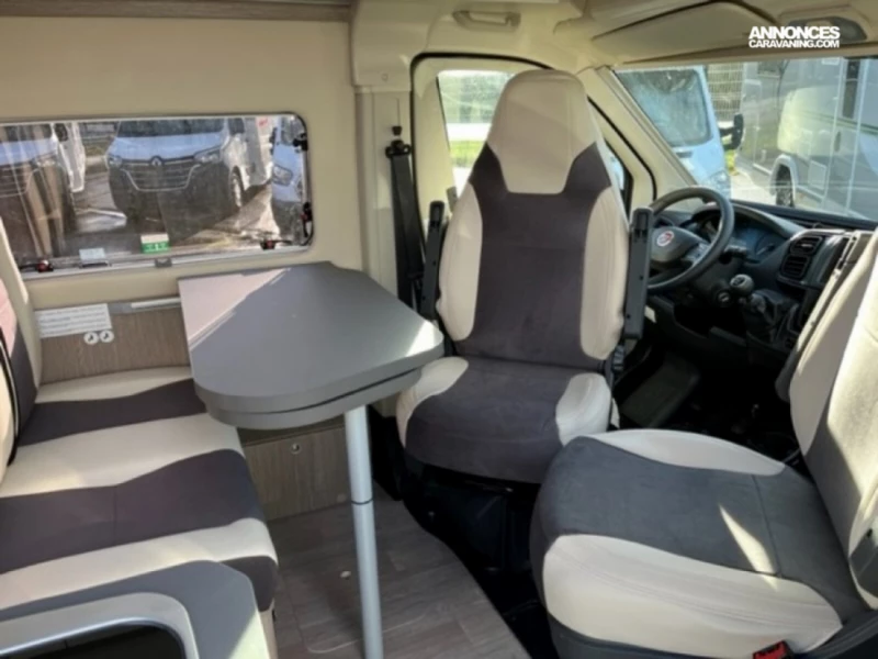 Chausson V690 Campingbus - Nyon, Schweiz