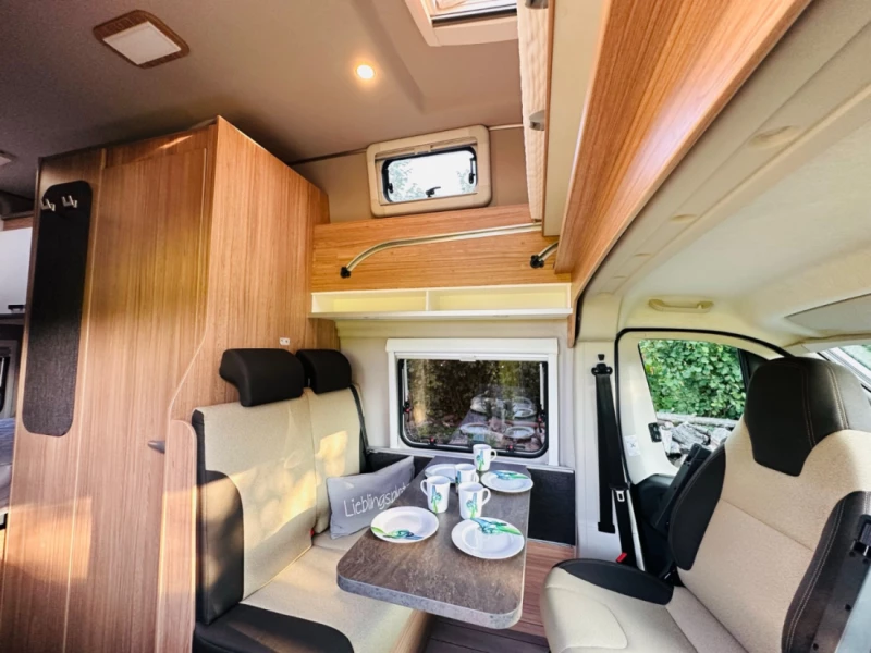 Weinsberg Carabus 600 MQH Motorhome - Aeschi bei Spiez, Switzerland