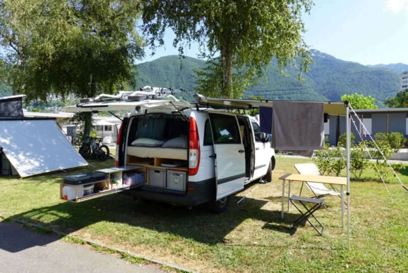 Mercedes Vito Campingbus - Oberentfelden, Schweiz