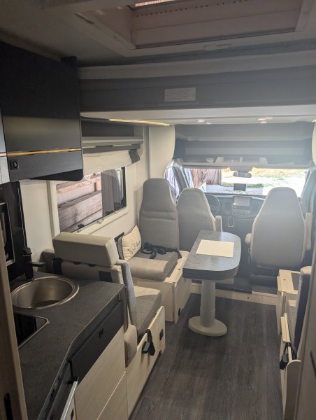 Challenger 380 Wohnmobil - Avry-devant-Pont, Schweiz