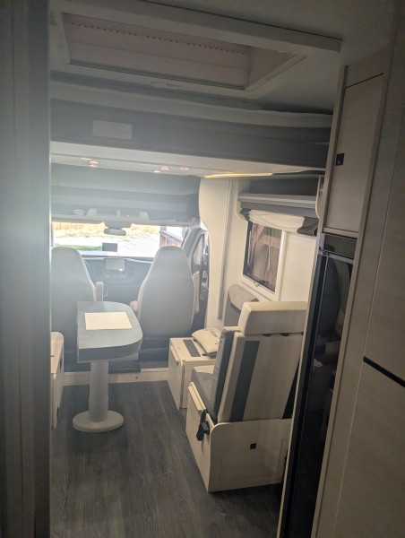 Challenger 380 Wohnmobil - Avry-devant-Pont, Schweiz