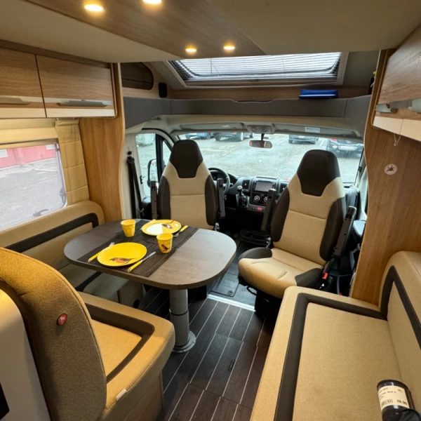 Knaus Sky WAFE 650 MF SMC Wohnmobil - Bülach, Schweiz
