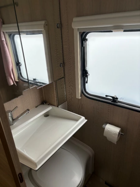 Adria Adora 573 PT Wohnwagen - Enköping, Schweden