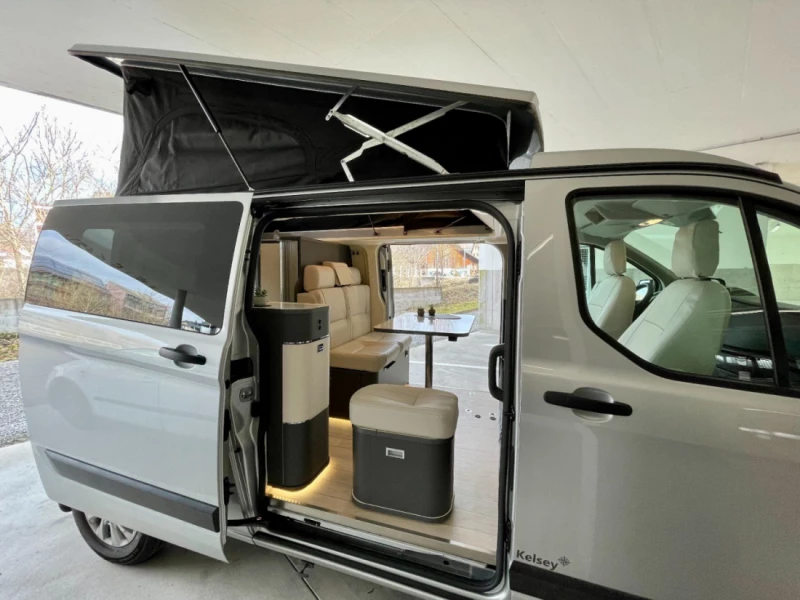 Westfalia Kelsey (Ford Transit Custom) Campingbus - Esslingen, Schweiz