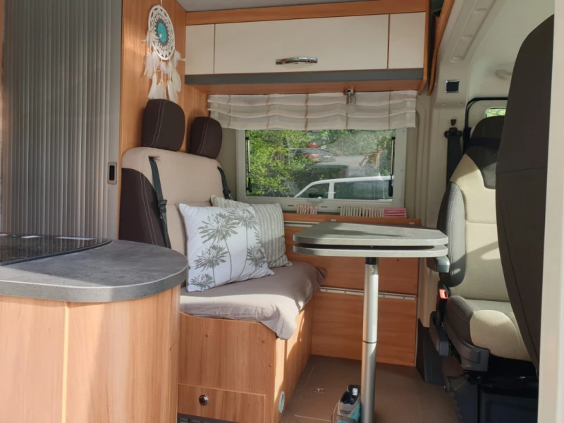 Pössl Summit 640 Campingbus - Thalwil, Schweiz