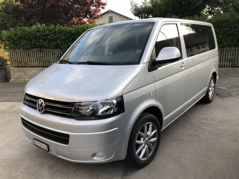 VW Multivan T5 Campingbus - Estavayer, Schweiz