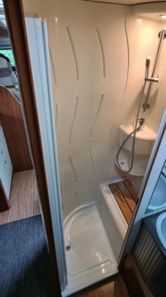 Adria CORAL S680SP Wohnmobil - Le Locle, Schweiz