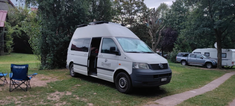 VW T5 Hochdach Campingbus - Netstal, Schweiz