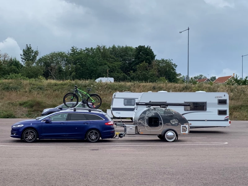 LifeStyle Camper Steeldrop Wohnwagen - Eskilstuna, Schweden