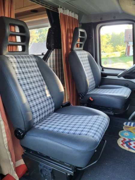 Bürstner Bürstner A535 Activ Wohnmobil - Källby, Schweden