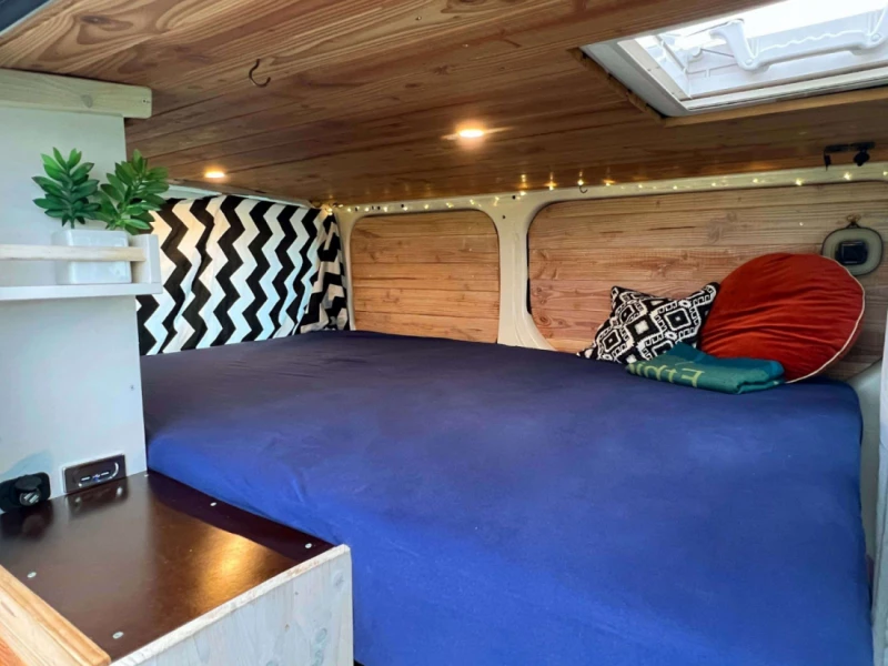 Opel Vivaro Campingbus - Winterthur, Schweiz