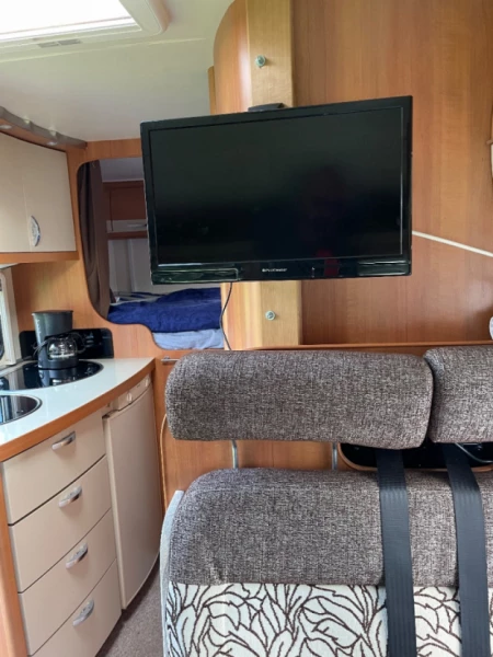 Ford Transit Lava / Alusta 2.2 Tdci Wohnmobil - Höytiä, Finnland