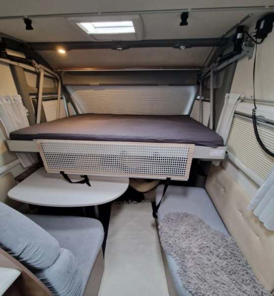 Renault Master II Lava / Alusta 2.5 DCI Wohnmobil - Jyväskylä, Finnland