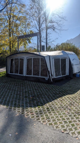 Bürstner 485TK Wohnwagen - Lupsingen, Schweiz