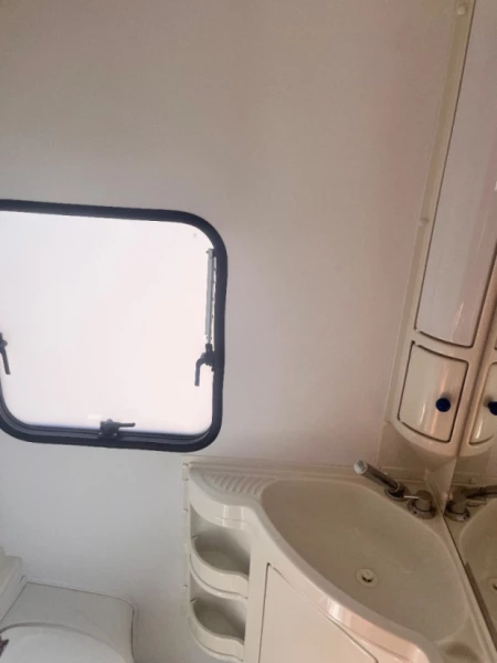 Adria Altea 542pk Caravan - Perroy, Switzerland