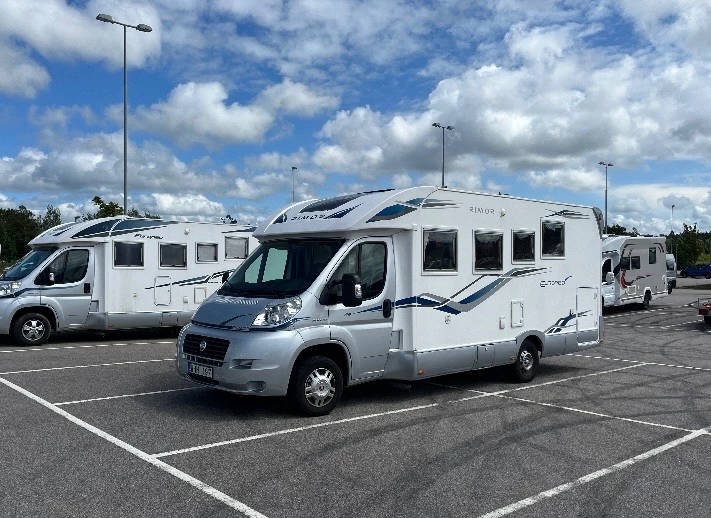 Rimor AXA63E3 Wohnmobil - Kvål, Norwegen