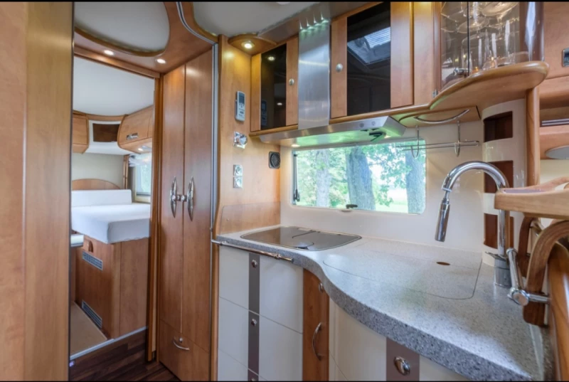 Carthago Chic E-line Wohnmobil - Sandefjord, Norwegen