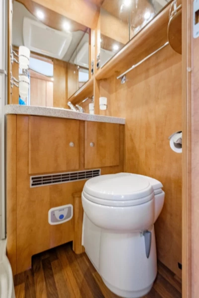 Carthago Chic E-line Wohnmobil - Sandefjord, Norwegen