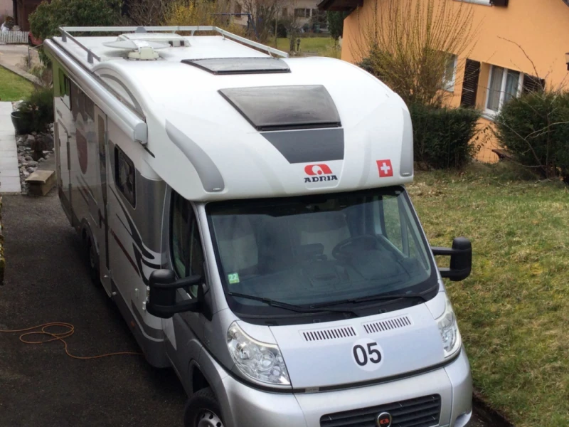 Adria Matrix M680sl Wohnmobil - Dombresson, Schweiz