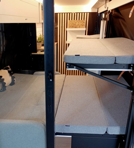 VW Crafter Campingbus - Suchy, Schweiz