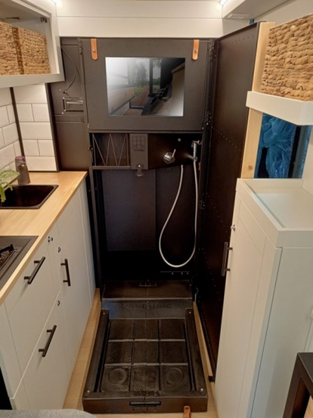 VW Crafter Campingbus - Suchy, Schweiz