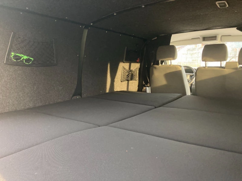VW T5 Campingbus - Mägenwil, Schweiz