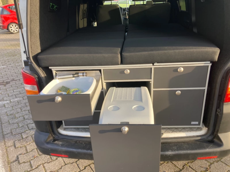 VW T5 Campingbus - Mägenwil, Schweiz
