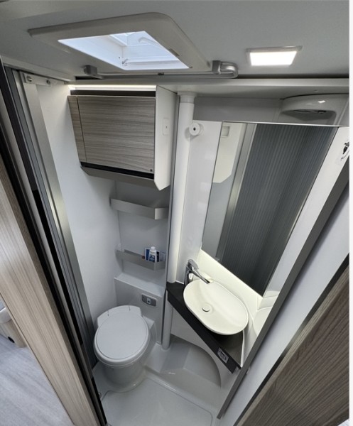 Adria Compact DL 60 Wohnmobil - Bodø, Norwegen