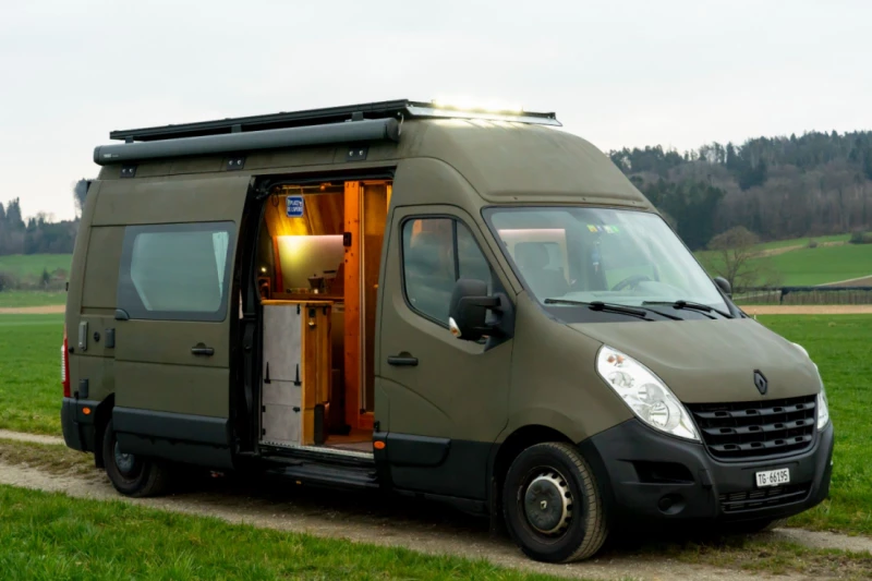 Renault T35 dCi 125 Campingbus - Frauenfeld, Schweiz