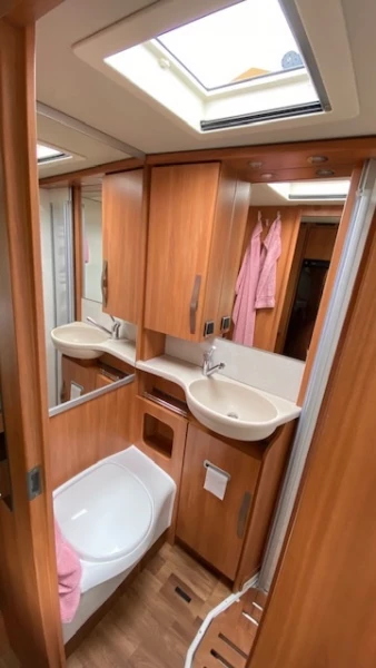 Hymer Hymer ML-T 580 M18 Bobil - Tuggen, Sveits