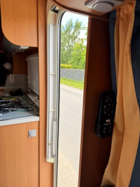 Knaus Sport 500 Matkailuvaunu - Kastrup, Tanska