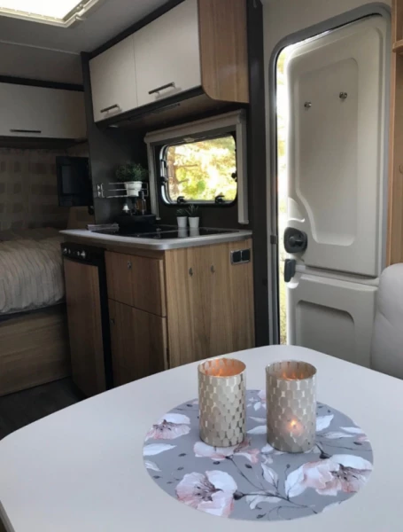 Caravelair Antares Wohnwagen - Kolbeinsvik, Norwegen
