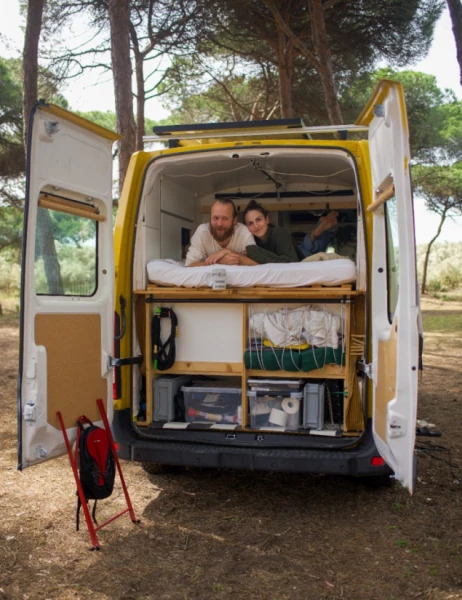 Renault L3H2 Campingbus - Einsiedeln, Schweiz