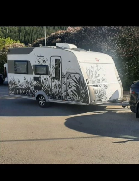 Bürstner Averso Plus 440 TK Wohnwagen - Jevnaker, Norwegen