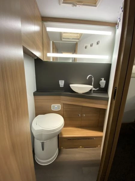 Adria Matrix 670 SC Wohnmobil - Stokke, Norwegen