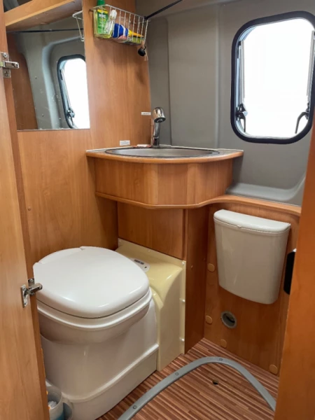 Pössl EG/DF 003 Campingbus - Wetzikon, Schweiz