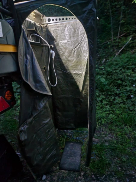 Conqueror Companion II Offroad Caravane - Les Paccots, Suisse