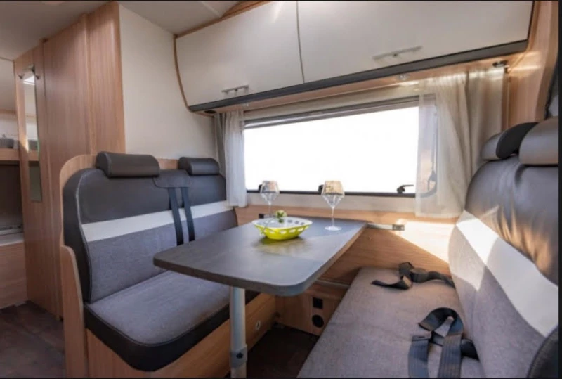 Capron A68 Autocamper - Narvik, Norge