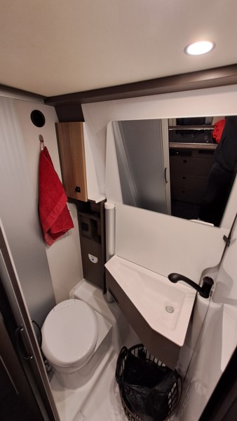 Fiat Ducato Lava / Alusta 150 Multijet 2.3 D > 1.5.2026 >Burstner Campeo B66 nostokatto vm. 2026 Campervan - Helsinki, Finland
