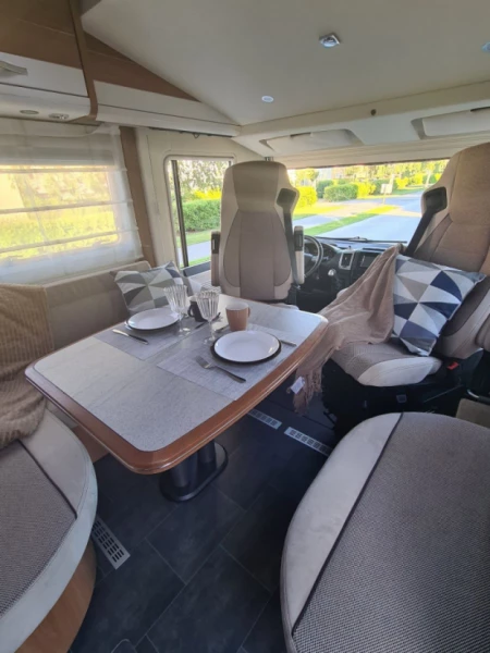 Dethleffs Globetrotter XL-I 7850 Wohnmobil - Trosa, Schweden