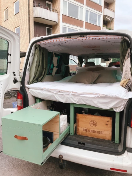 VW Caravelle 2.5 TDi Campingbus - Mora, Schweden