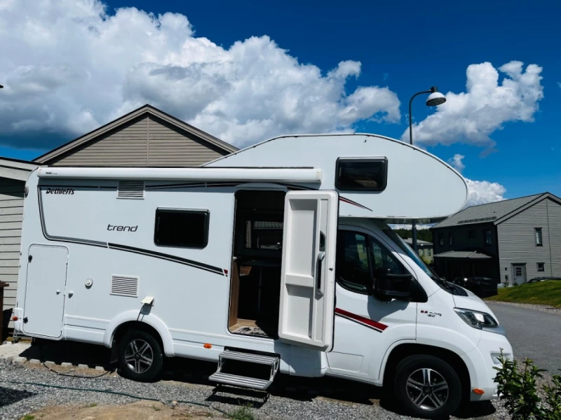 Dethleffs Trend A 5887 Wohnmobil - Åkersberga, Schweden