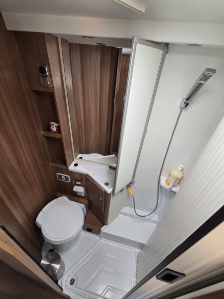 Fiat Ducato Lava / Alusta 130 Multijet 2.3 D Wohnmobil - Riihikoski, Finnland