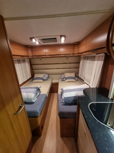 LMC Musica 470E Husvagn - CHATONNAYE, Schweiz