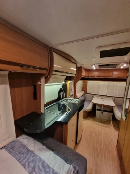LMC Musica 470E Husvagn - CHATONNAYE, Schweiz