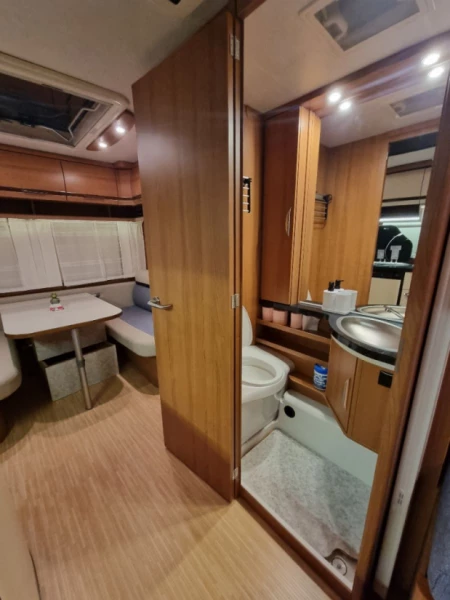 LMC Musica 470E Husvagn - CHATONNAYE, Schweiz