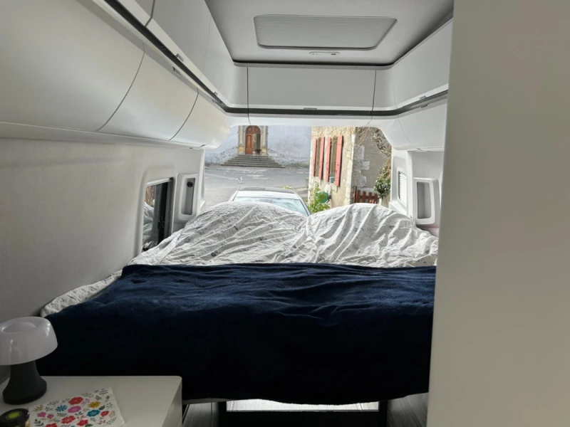 VW Grand California 680 Campingbus - Aubonne, Schweiz